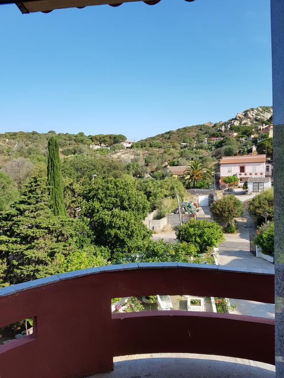 Guest House Tra Rocce E Mare La Maddalena  Bagian luar foto